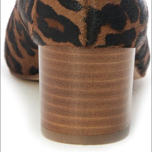 Kerah Pointed Toe Pump
SOLE SOCIETY - Picture 5 of 15